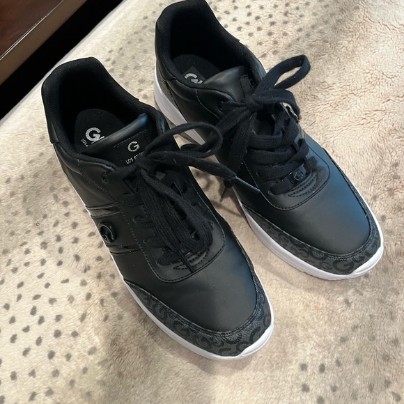 Guess sneakers never worn - Picture 4 of 4